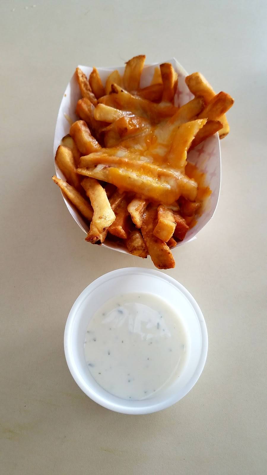 The Siren Canteen | restaurant | located on the beach at the base of the lifeguard tower, Stinson Beach, CA 94970, USA | 4158681777 OR +1 415-868-1777