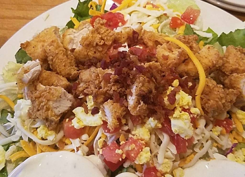 Texas Roadhouse | restaurant | 3030 Lakecrest Cir, Lexington, KY 40513, USA | 8592960028 OR +1 859-296-0028