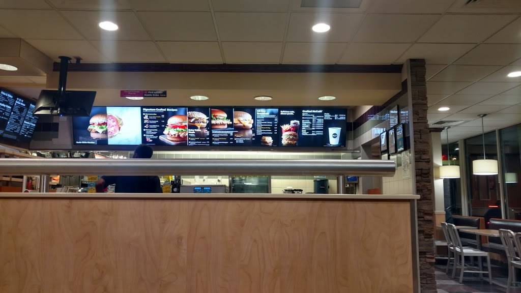 McDonalds | cafe | 12700 Shops Ln, Fairfax, VA 22033, USA | 7039683620 OR +1 703-968-3620