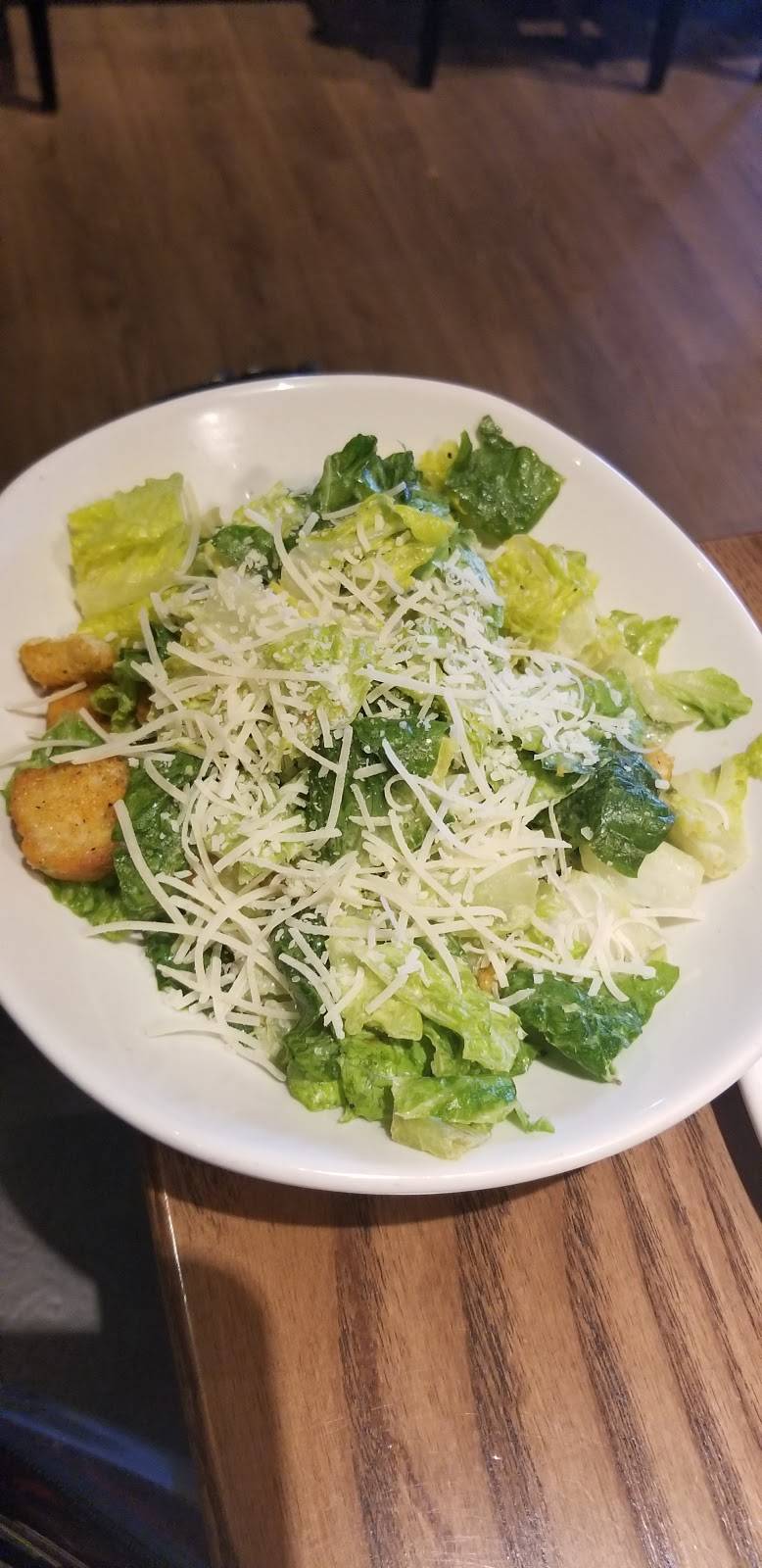 Outback Steakhouse | restaurant | 2402 W Memorial Rd, Edmond, OK 73134, USA | 4053597432 OR +1 405-359-7432