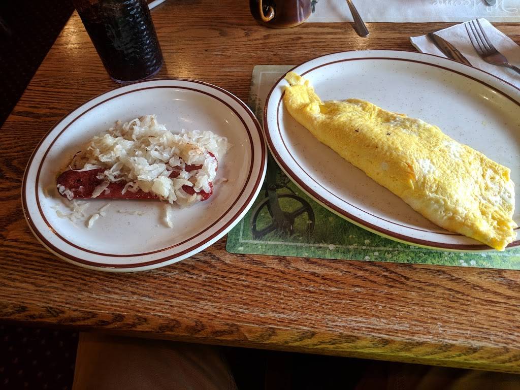 Hen House Family Restaurant | restaurant | 74 interstate Route 74, Champaign, IL 61822, USA | 2175863114 OR +1 217-586-3114