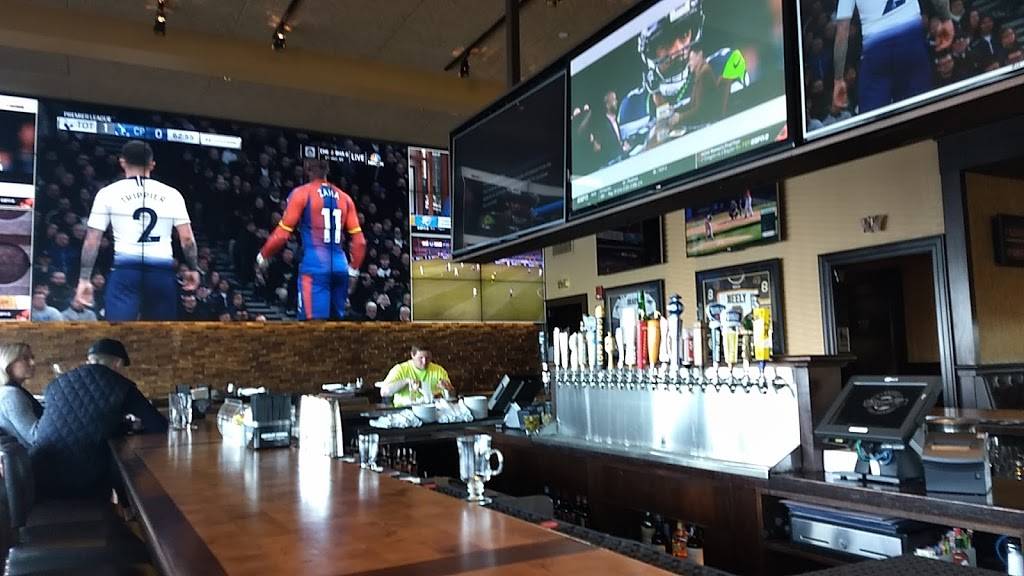 Tony C’s Seaport | restaurant | 250 Northern Ave, Boston, MA 02210, USA | 6178567369 OR +1 617-856-7369