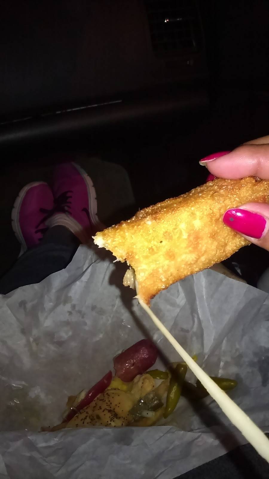 Snappy Dog Inc | restaurant | 6682 N Northwest Hwy, Chicago, IL 60631, USA | 7737756700 OR +1 773-775-6700