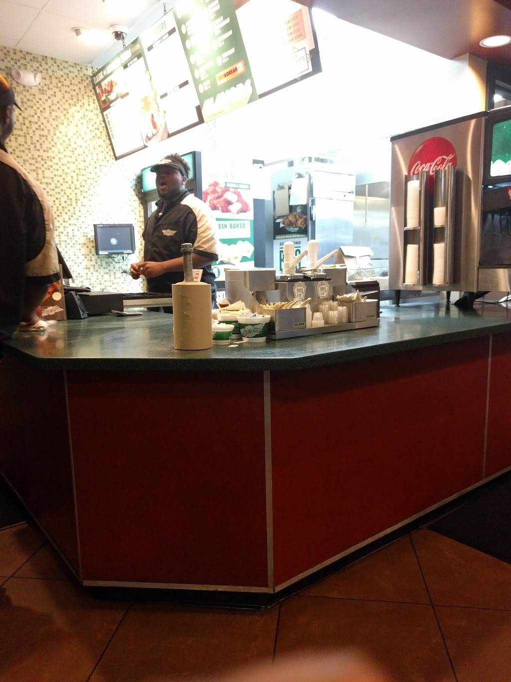 Wingstop | meal takeaway | 1823 Morse Rd Service Road, Columbus, OH 43224, USA | 6142679464 OR +1 614-267-9464