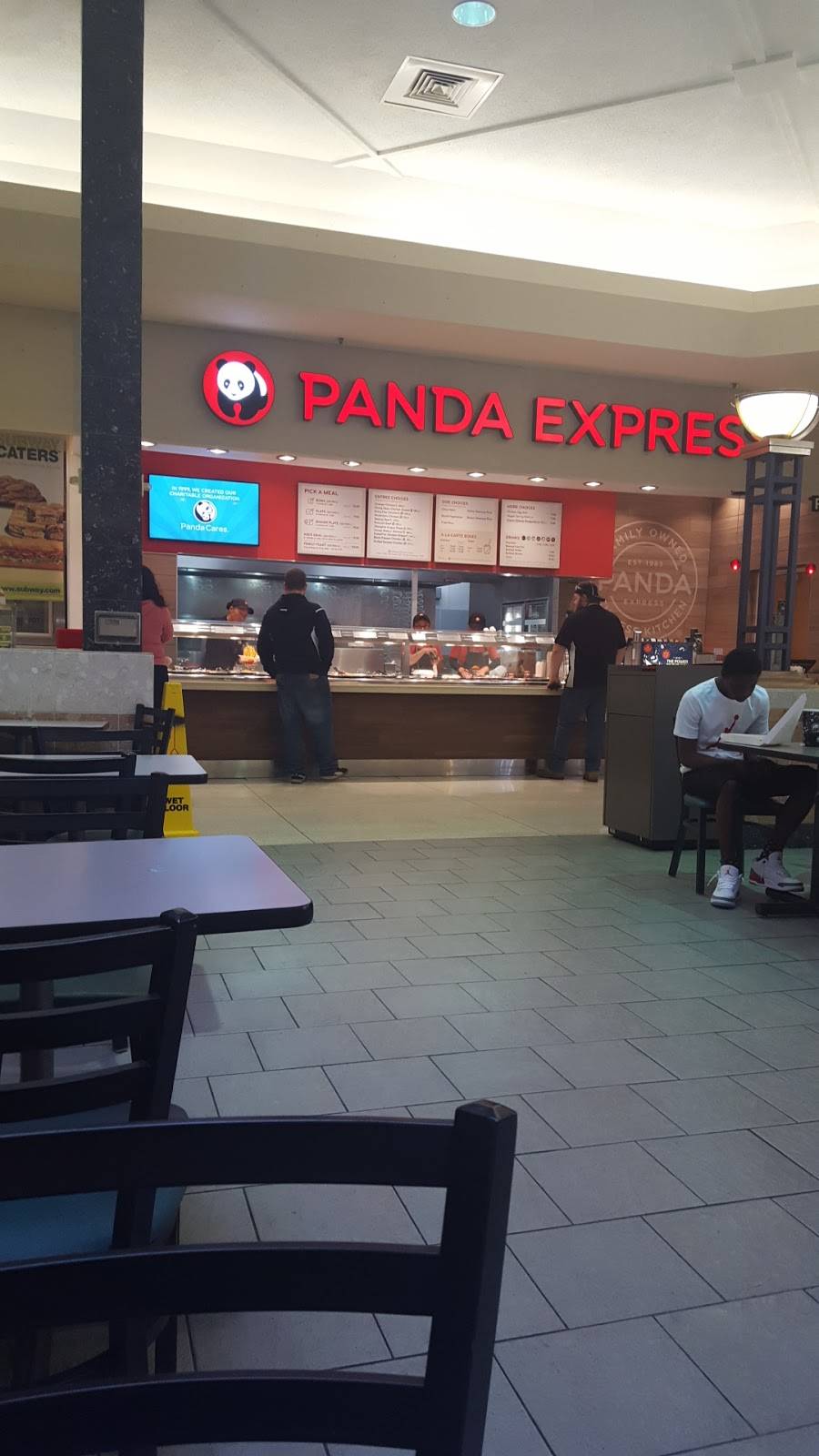 Panda Express | meal takeaway | 498 W 14 Mile Rd E, Troy, MI 48083, USA | 2486162920 OR +1 248-616-2920