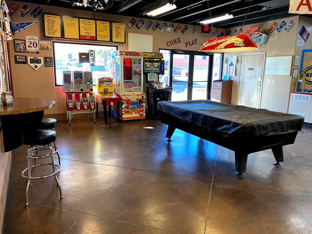 Triple Play | restaurant | 1570 W Duval Mine Rd, Green Valley, AZ 85614, USA | 5206257888 OR +1 520-625-7888