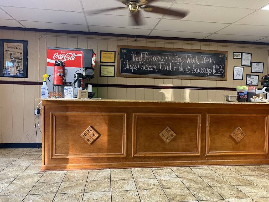 Two Sisters Creole Kitchen | restaurant | 119 US-11, Picayune, MS 39466, USA | 6017499117 OR +1 601-749-9117