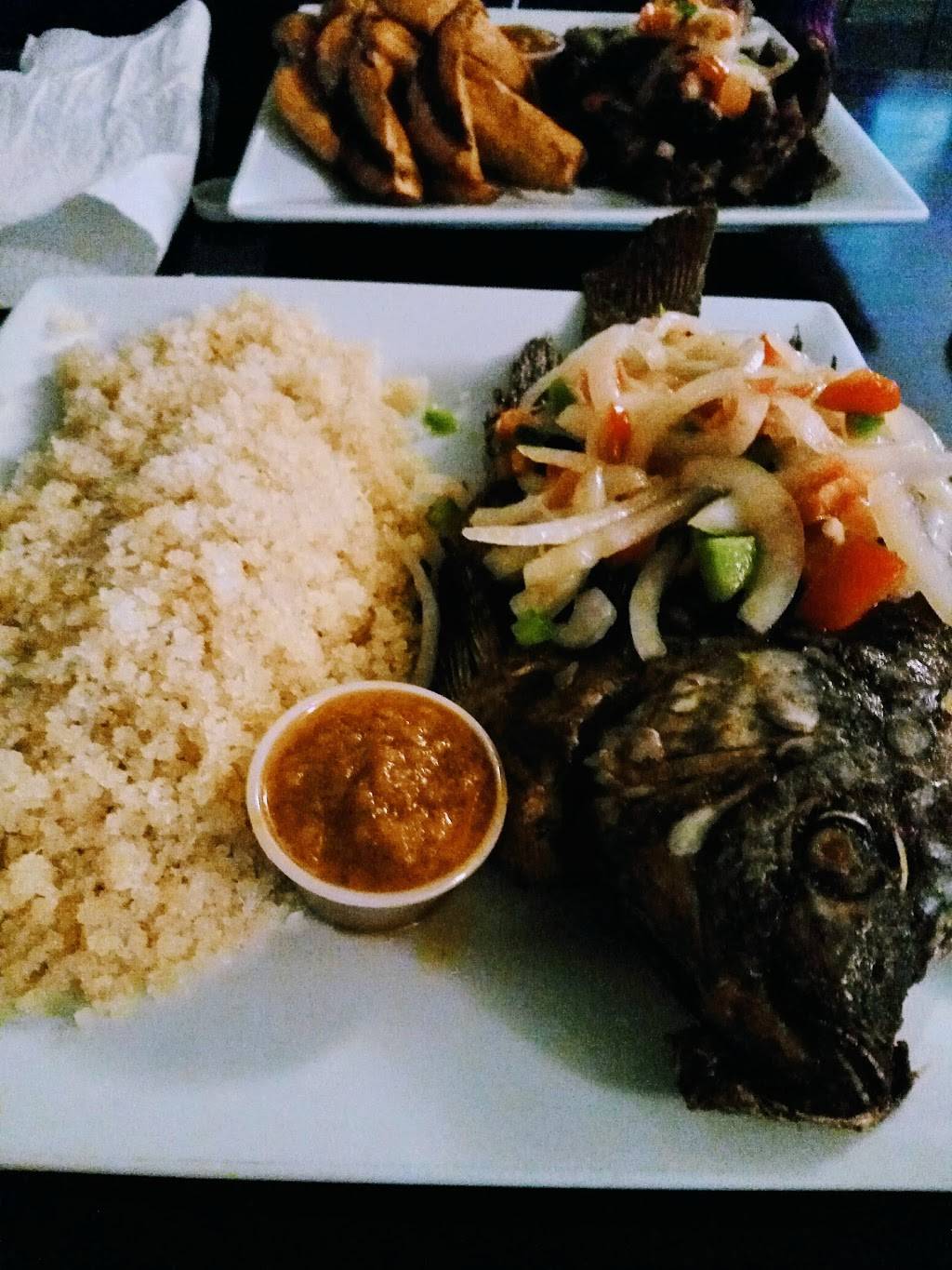 Le Plato | restaurant | 785 Danforth Ave B, Toronto, ON M4J 1L2, Canada | 4164658893 OR +1 416-465-8893