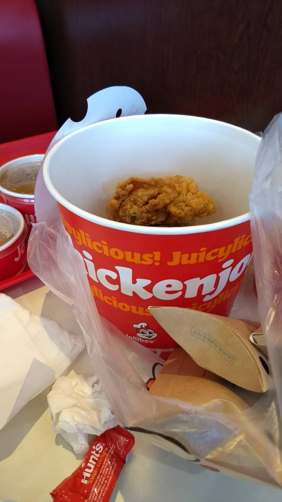 Jollibee | restaurant | 3495 Sonoma Blvd, Vallejo, CA 94590, USA | 7076473549 OR +1 707-647-3549