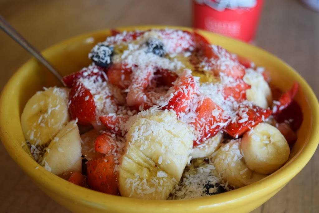 Backyard Bowls | restaurant | 331 Motor Way, Santa Barbara, CA 93101, USA | 8058455379 OR +1 805-845-5379