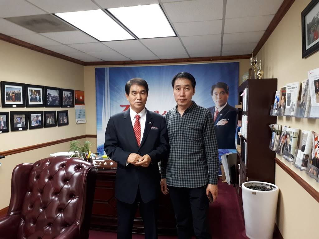 New Pipers Beer Lounge | meal takeaway | 222 N Western Ave, Los Angeles, CA 90004, USA | 3233805757 OR +1 323-380-5757