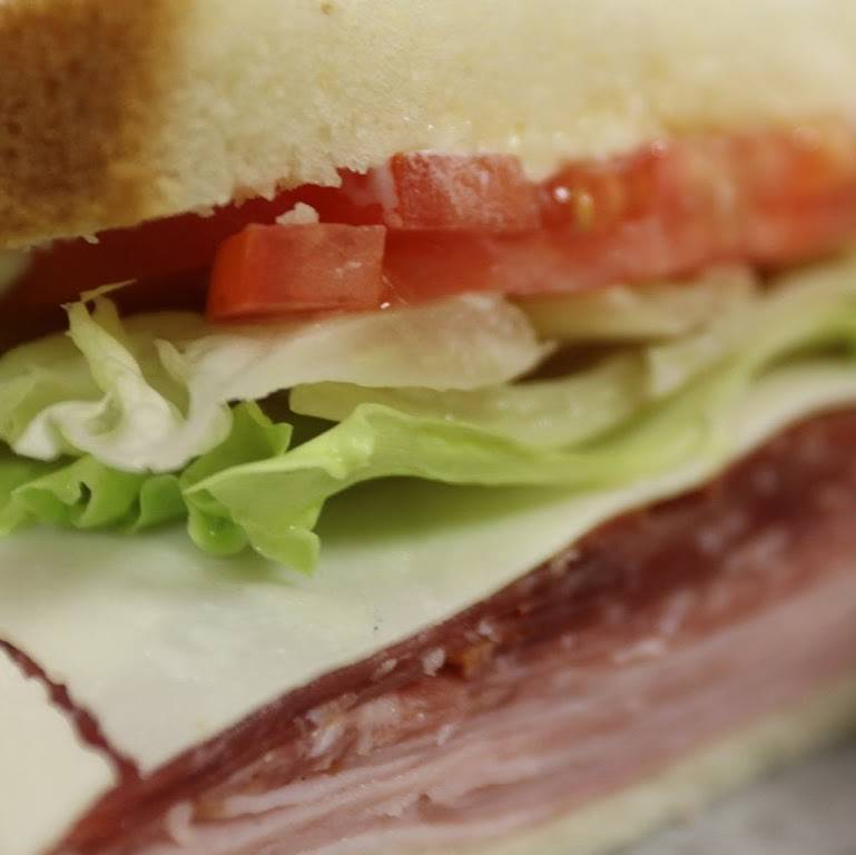 Paulinas Gourmet Sandwich Shop | restaurant | 9436, 9849 Jefferson Davis Hwy ste 104, Fredericksburg, VA 22407, USA | 5404792420 OR +1 540-479-2420