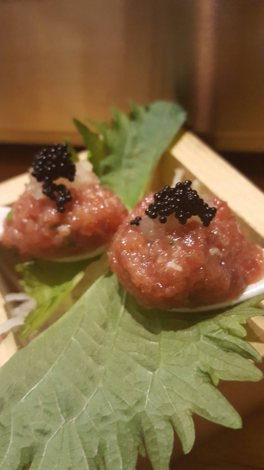 Mirai Sushi | restaurant | 990 N Mies Van Der Rohe Way, Chicago, IL 60611, USA | 3122809100 OR +1 312-280-9100