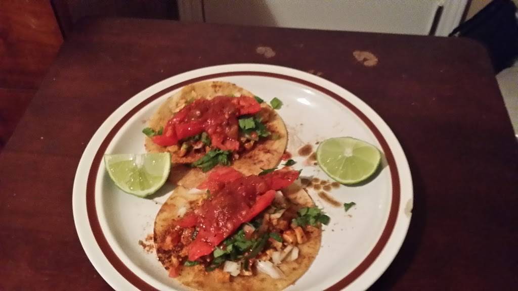 Food N Fuel | restaurant | 4544 Stage Rd, Memphis, TN 38128, USA | 9013712311 OR +1 901-371-2311