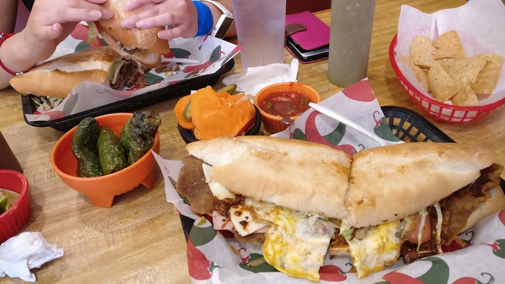 Doña Torta Chilanga | restaurant | 2152 W Cermak Rd, Chicago, IL 60608, USA | 7739273497 OR +1 773-927-3497