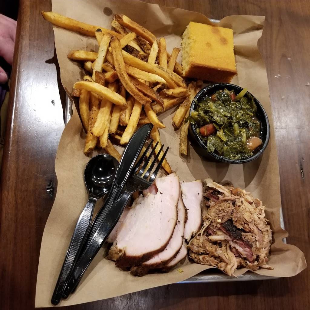 MISSION BBQ | restaurant | 12984 S Cleveland Ave, Fort Myers, FL 33907, USA | 2396036700 OR +1 239-603-6700