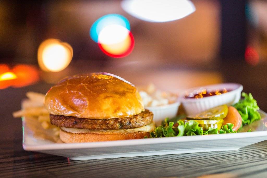 Tobacco Road Tap Room | restaurant | 2249 N Lincoln Ave, Chicago, IL 60614, USA | 7736616416 OR +1 773-661-6416