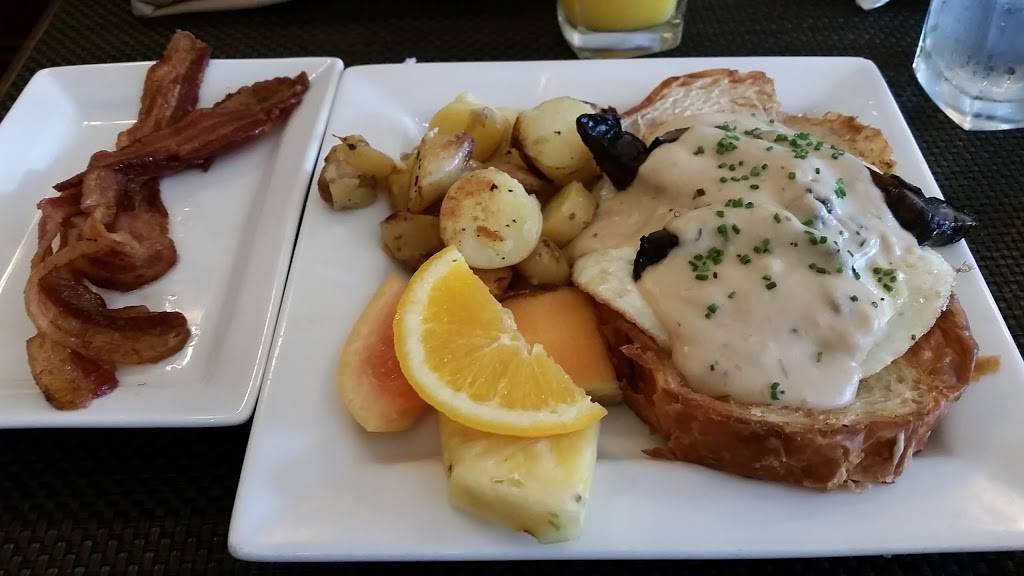 Café Muse | restaurant | 418 S Washington Ave, Royal Oak, MI 48067, USA | 2485444749 OR +1 248-544-4749