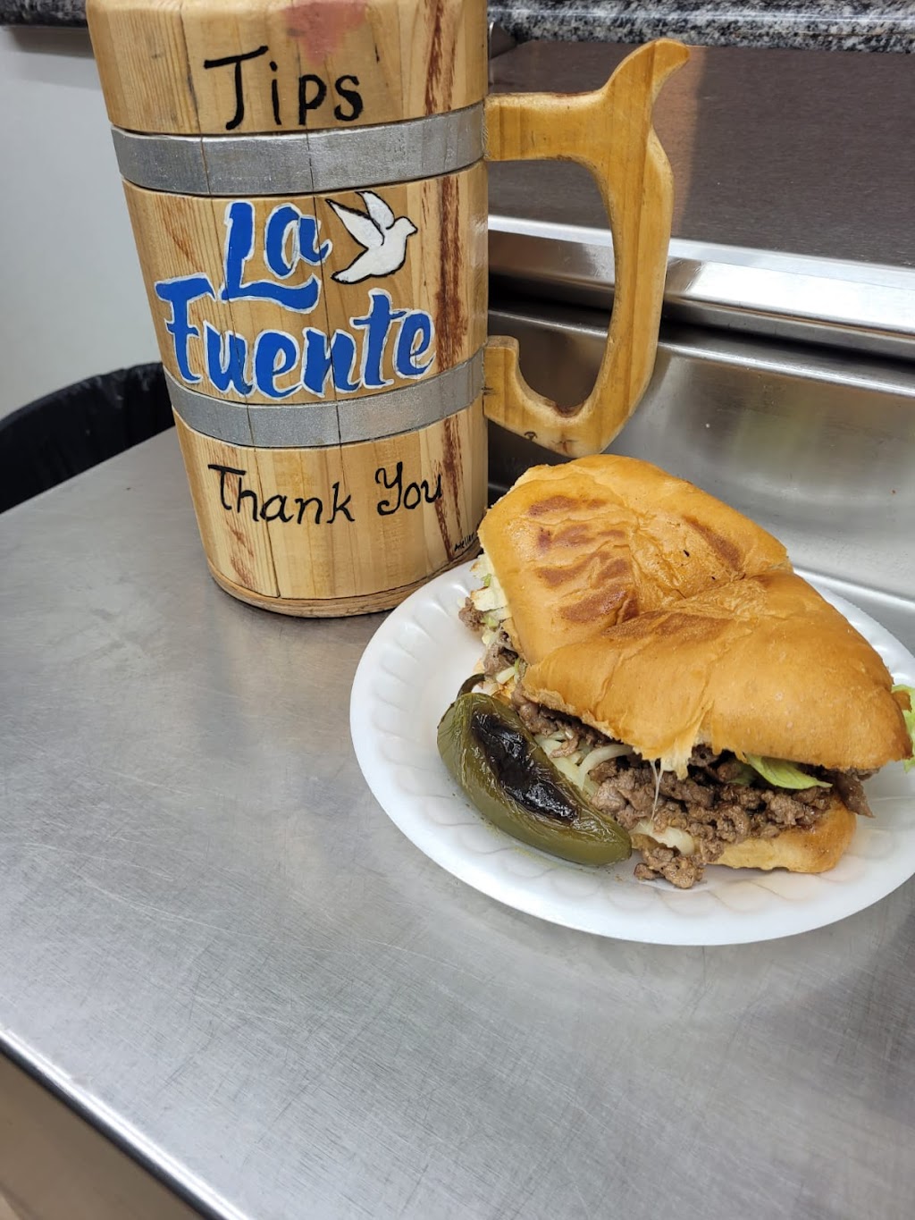 La Fuente mini store/Restaurant | restaurant | 737 Emerson Ave, Calexico, CA 92231, USA | 7603575760 OR +1 760-357-5760