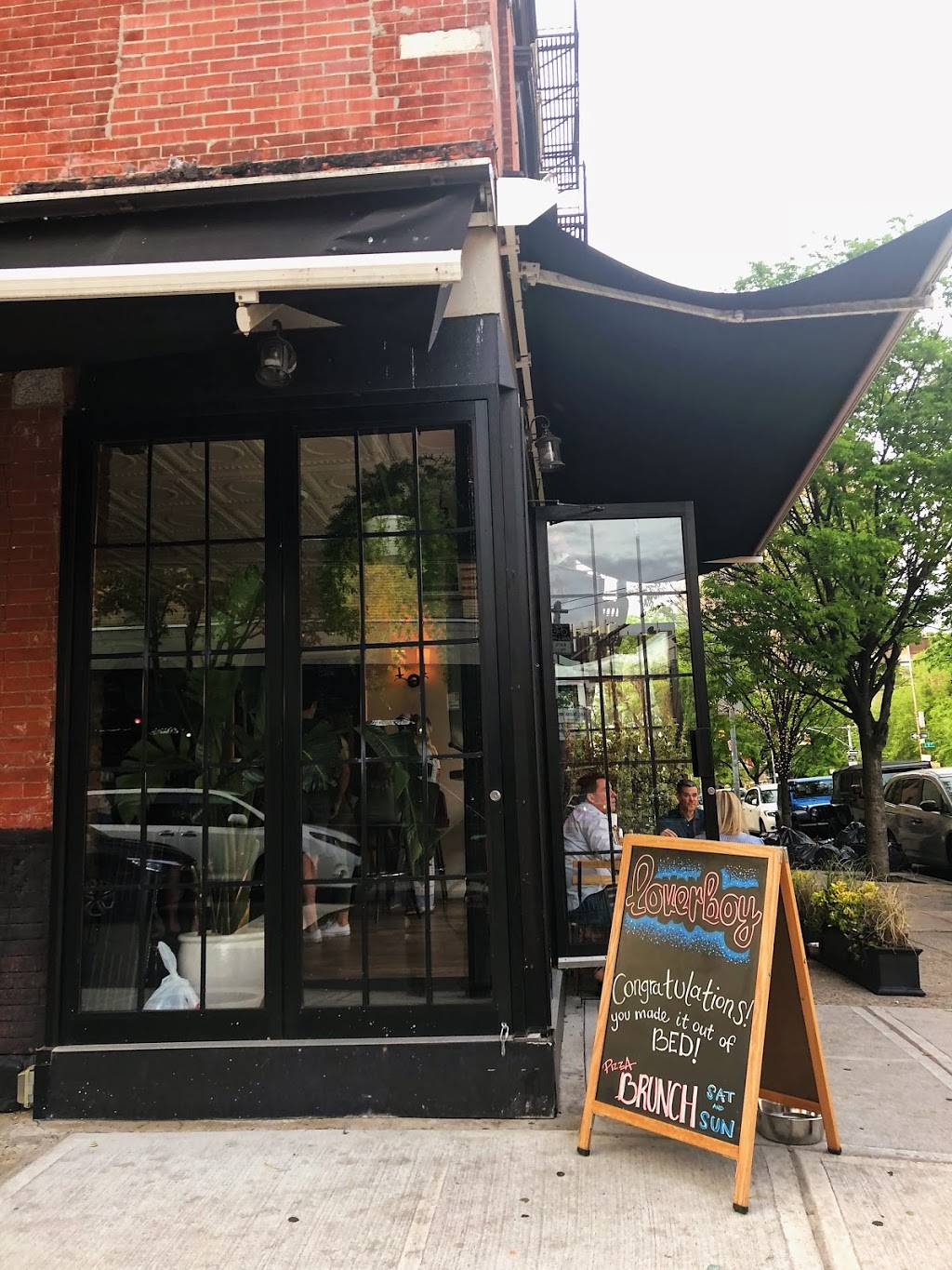 Loverboy | restaurant | 5240, 127 Avenue C, New York, NY 10009, USA | 2125391900 OR +1 212-539-1900