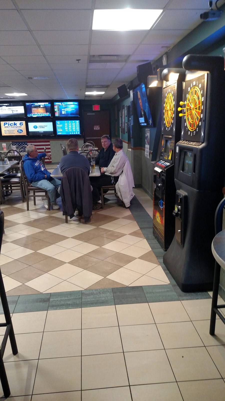 Champions Sports Bar & Grill | restaurant | 1042 Wehrle Dr, Buffalo, NY 14221, USA | 7164580786 OR +1 716-458-0786