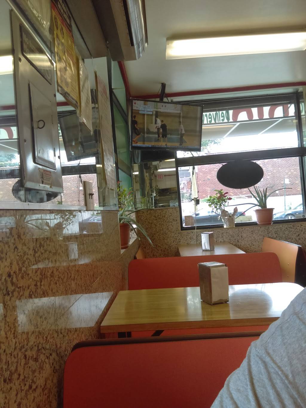 69 Pizzeria | restaurant | 4917 69th St, Woodside, NY 11377, USA | 7188988899 OR +1 718-898-8899