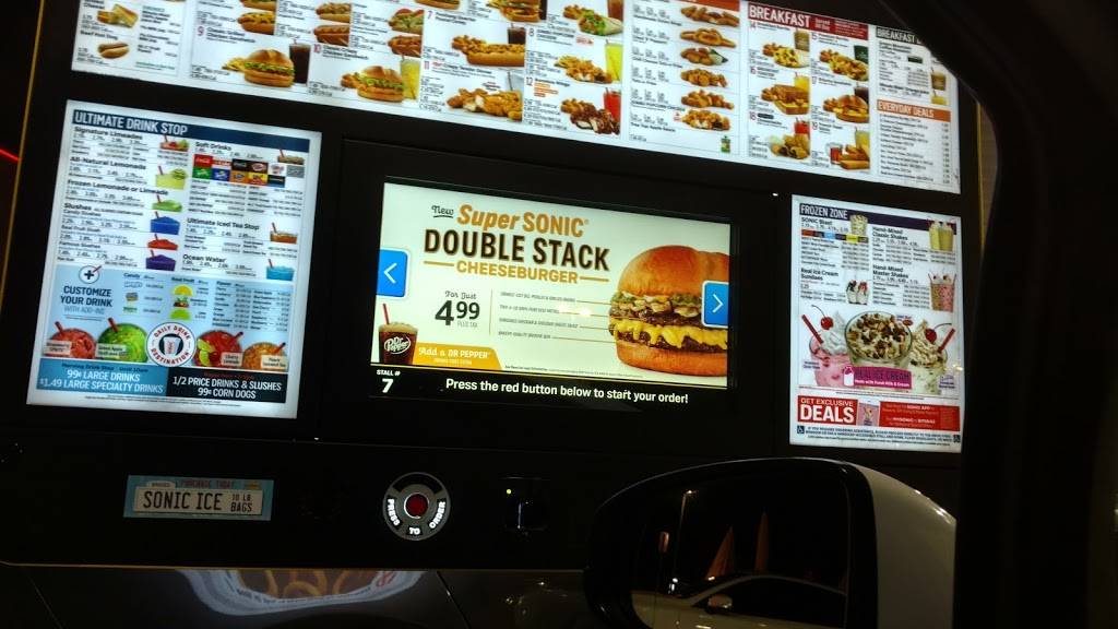 Sonic Drive-In | restaurant | 1610 East First Street, Beaumont, CA 92223, USA | 9518454435 OR +1 951-845-4435