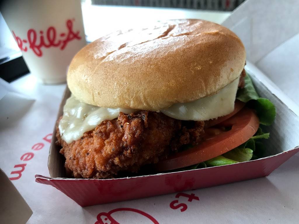Chick-fil-A at North Beltline | restaurant | 2711 N Belt Line Rd, Irving, TX 75062, USA | 9722526699 OR +1 972-252-6699