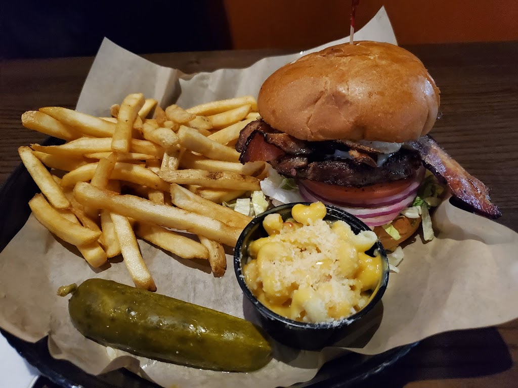 Timbers Bar & Grill | restaurant | 2625 St Rose Pkwy, Henderson, NV 89052, USA | 7024631255 OR +1 702-463-1255