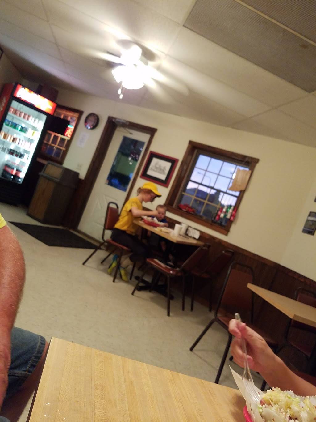 Oxford Pizza King | restaurant | 202 S Howard St, Oxford, IN 47971, USA | 7653855355 OR +1 765-385-5355