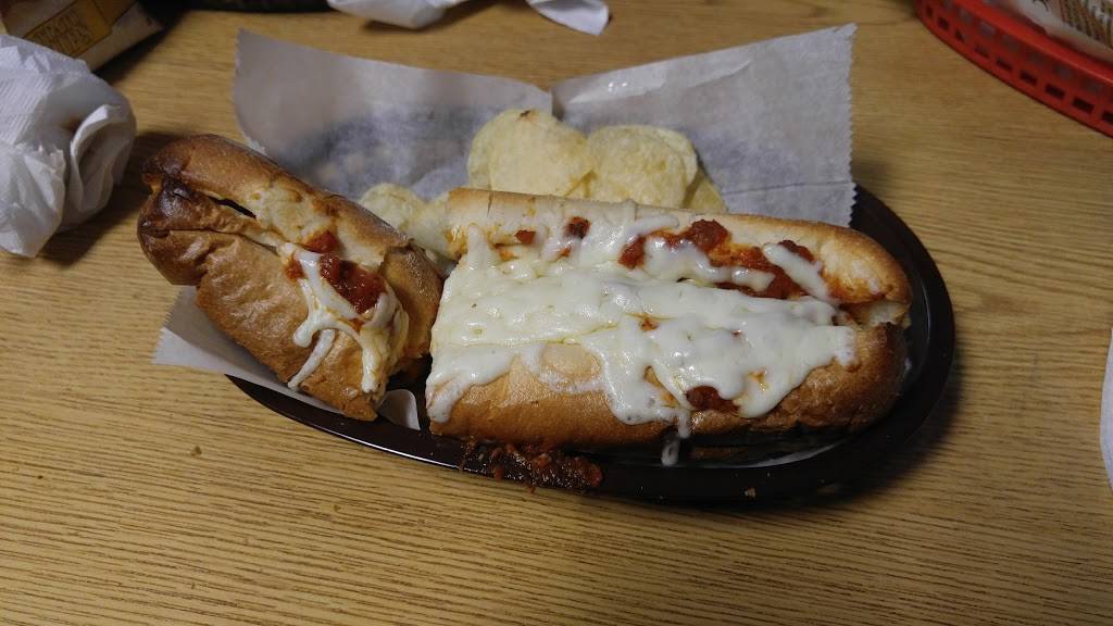 Franks Pizza | restaurant | 390 Tanyard Rd, Rocky Mount, VA 24151, USA | 5404837464 OR +1 540-483-7464