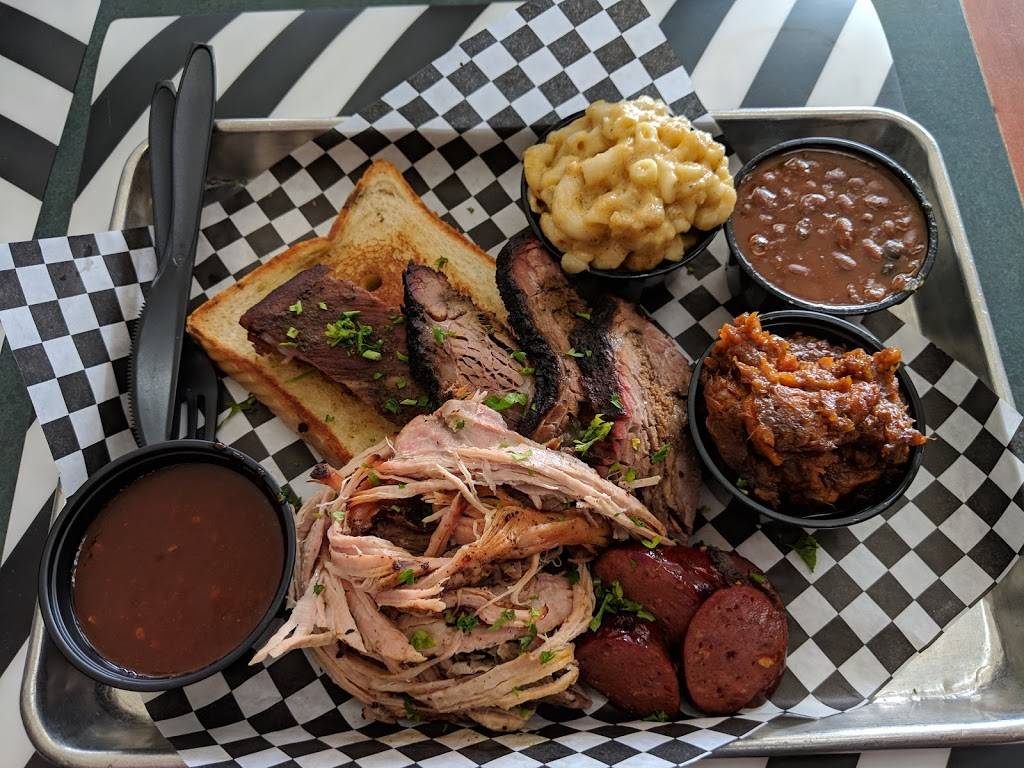 My Fathers Barbeque | restaurant | 637 E University Dr, Carson, CA 90746, USA | 3108174166 OR +1 310-817-4166