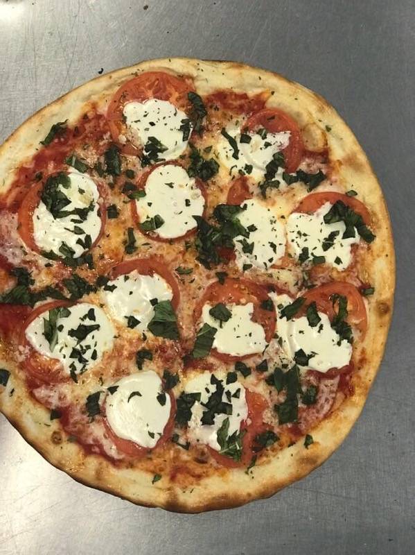 Moravelas Pizza | restaurant | 1836 Airport-Pulling Rd, Naples, FL 34112, USA | 2394179922 OR +1 239-417-9922