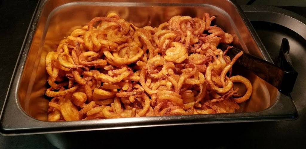 Mangroves Cafe at Feather Sound | cafe | 13577 Feather Sound Dr, Clearwater, FL 33762, USA | 7278277917 OR +1 727-827-7917