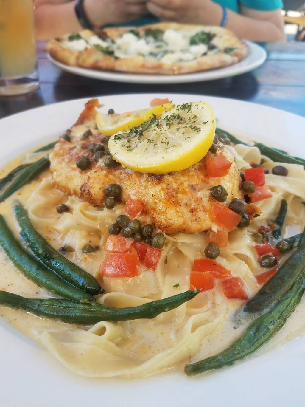 Not Your Average Joes | restaurant | 1125 Fall River Ave, Seekonk, MA 02771, USA | 5083435637 OR +1 508-343-5637