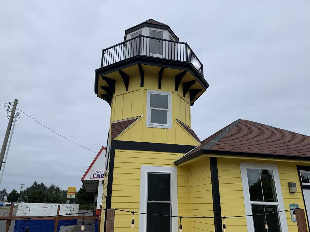 Lighthouse Drive-In Ocean Shores | restaurant | 850 Point Brown Ave NE, Ocean Shores, WA 98569, USA | 3609407999 OR +1 360-940-7999