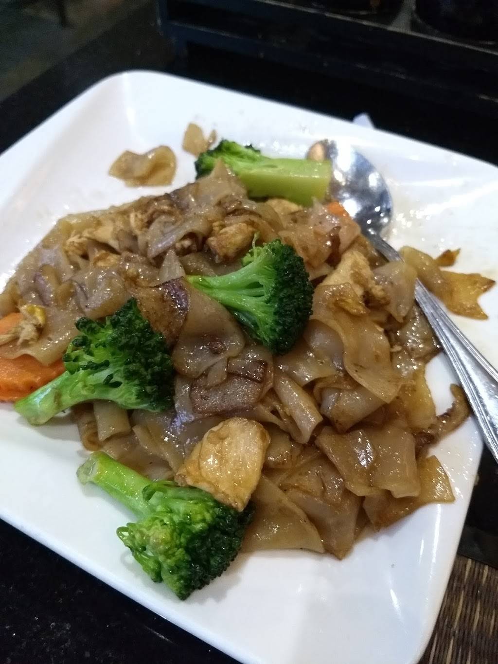 Chang Thai Cuisine | restaurant | 15714 Arrow Hwy, Irwindale, CA 91706, USA | 6263381378 OR +1 626-338-1378