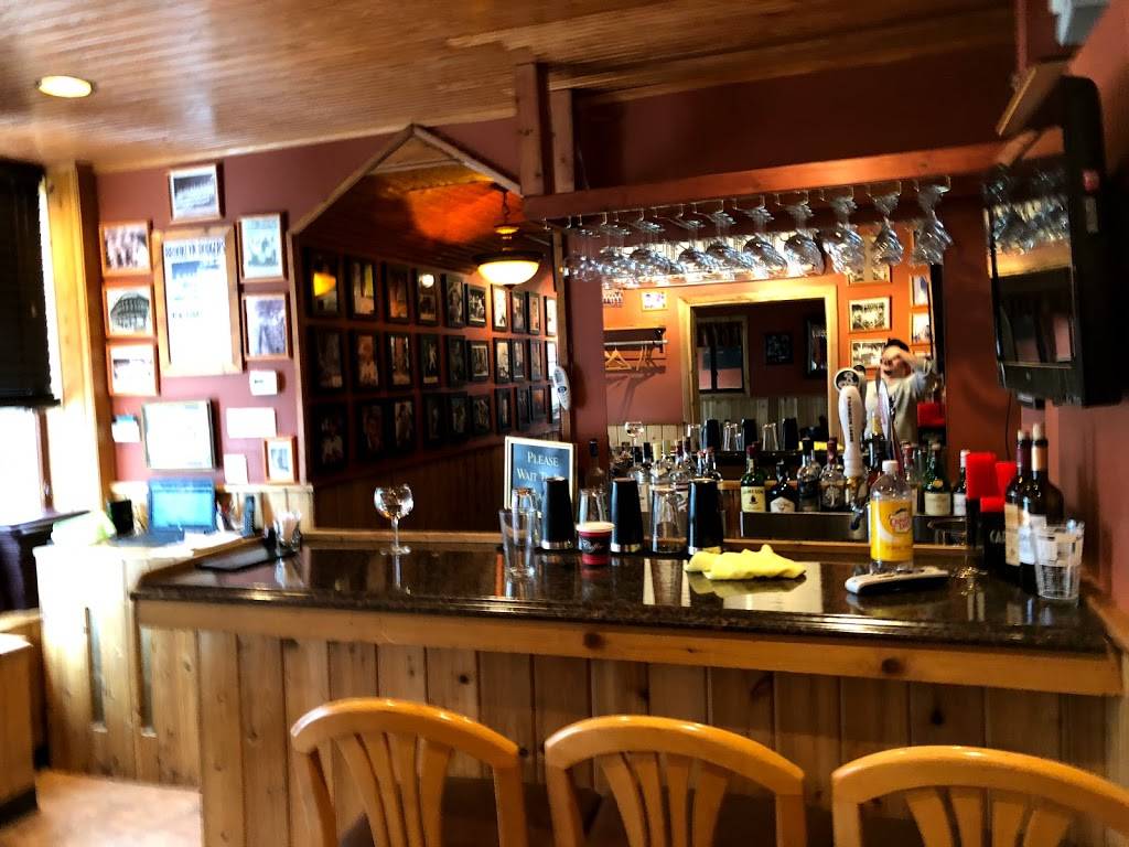 DeStefanos Steakhouse | restaurant | 89 Conselyea St, Brooklyn, NY 11211, USA | 7183842836 OR +1 718-384-2836