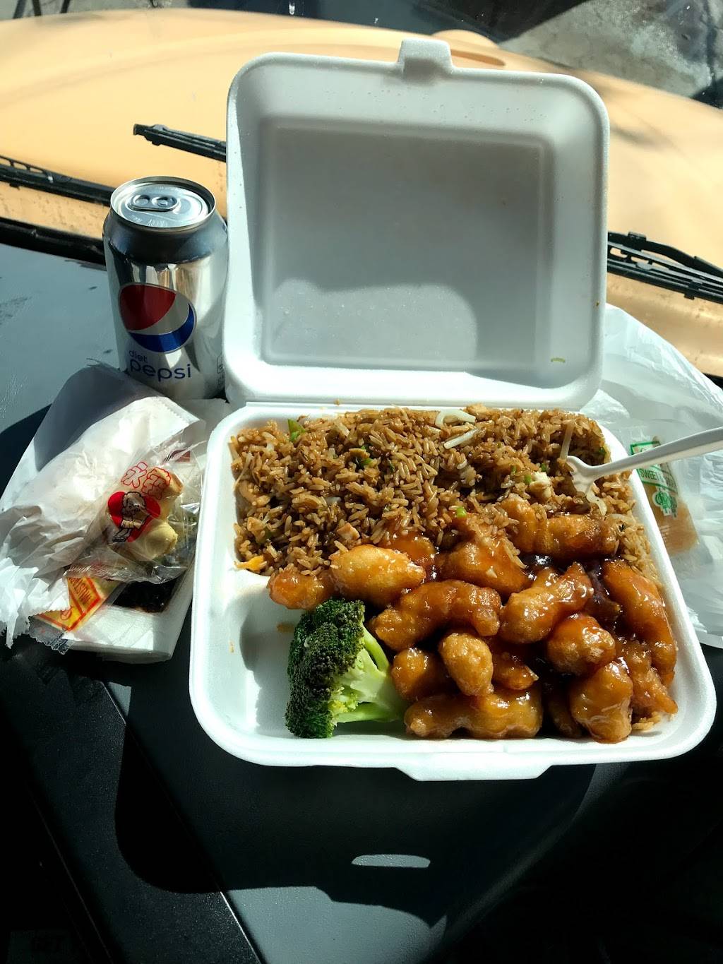 New Hong Kong Garden | meal takeaway | 3906 S Harlem Ave, Lyons, IL 60534, USA | 7084421610 OR +1 708-442-1610