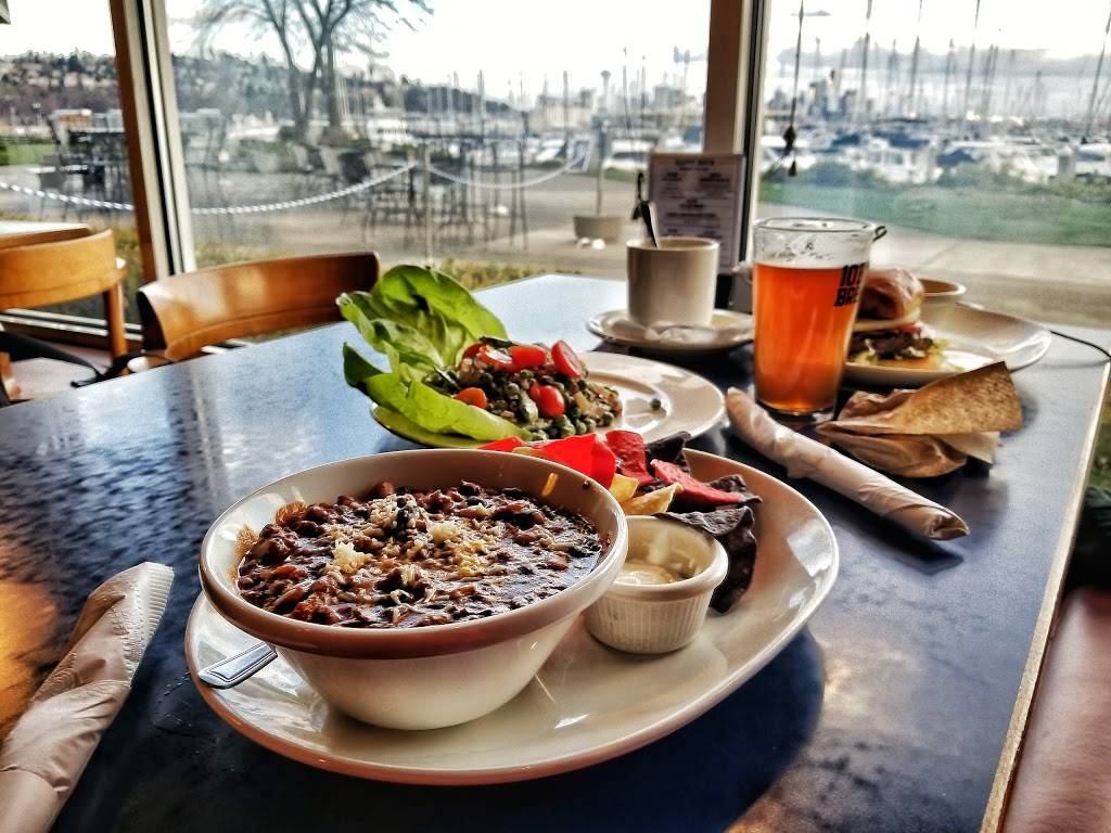 Maggie Bluffs | restaurant | 2601 W Marina Pl, Seattle, WA 98199, USA | 2062838322 OR +1 206-283-8322