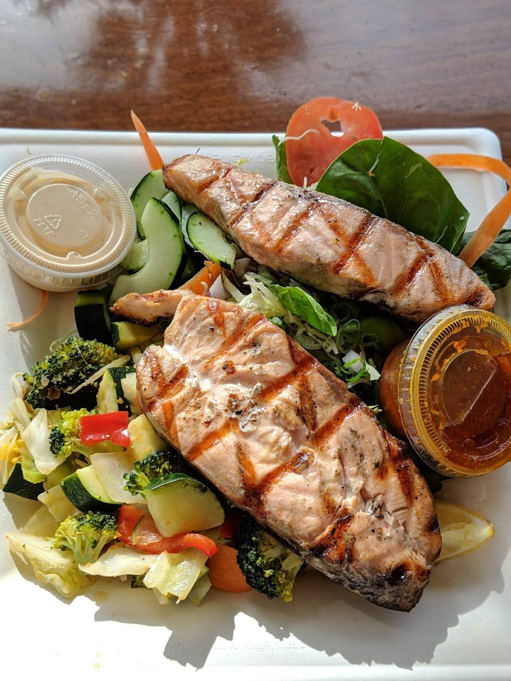 Bear Flag Fish Co. | restaurant | 21058 Pacific Coast Hwy #124, Huntington Beach, CA 92648, USA | 7143740558 OR +1 714-374-0558
