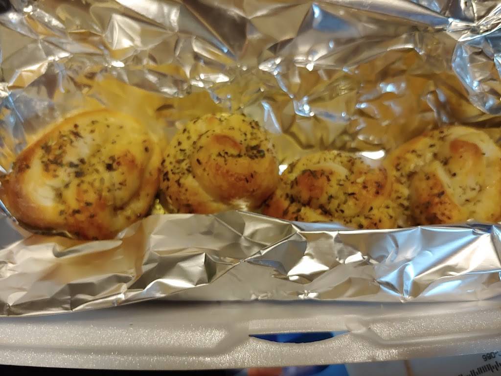 Mias Pizza & Pasta | restaurant | 8931 E Union Ave, Greenwood Village, CO 80111, USA | 3037289343 OR +1 303-728-9343