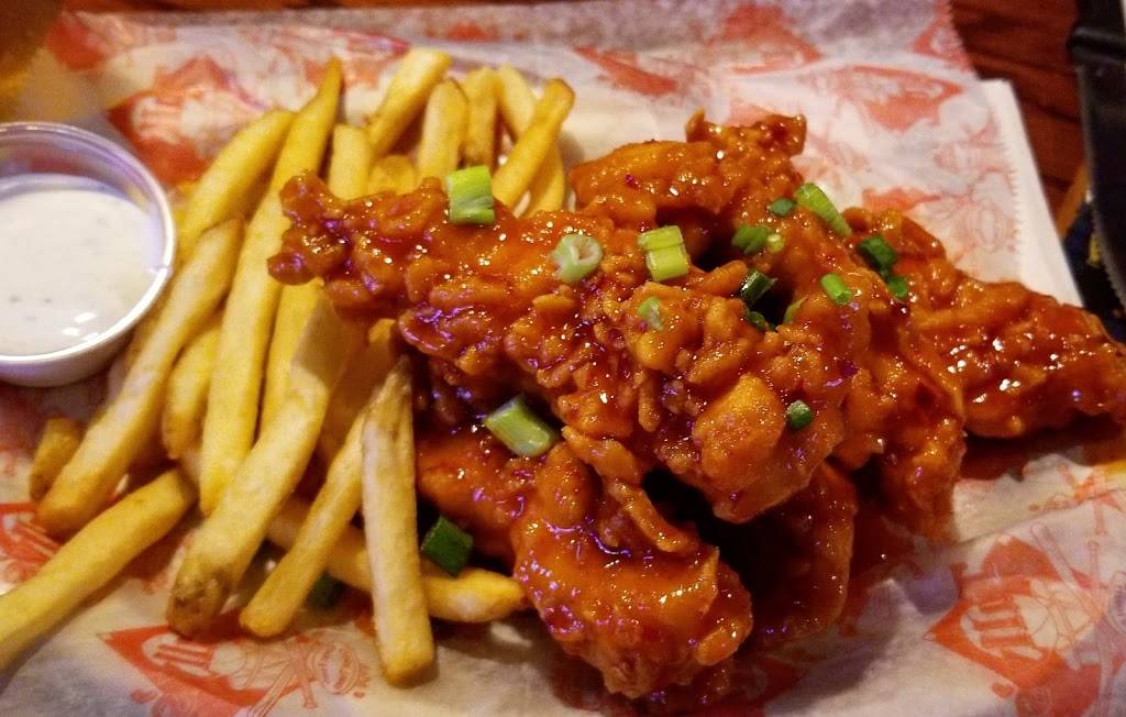 Tullys Good Times Fairmount | restaurant | Fairmount Fair, 3355 W Genesee St, Syracuse, NY 13219, USA | 3154889322 OR +1 315-488-9322