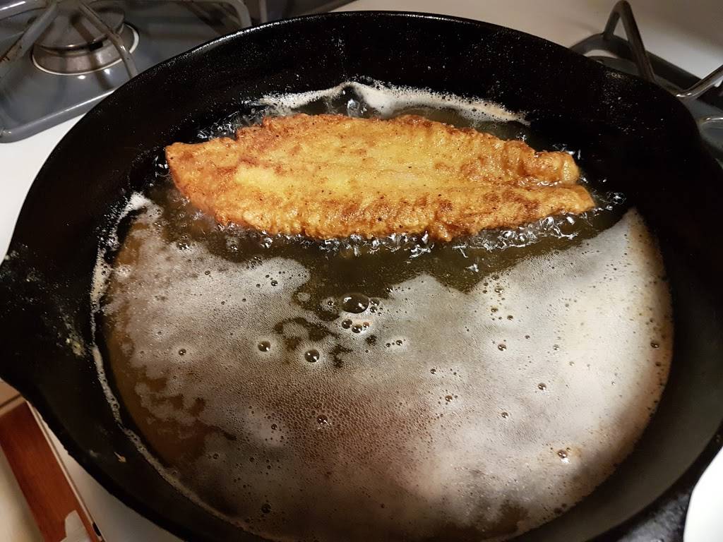 Ameri-Kor Seafood former Bay Seafood | restaurant | 111 Brook Ave, South Hill, VA 23970, USA | 4344472365 OR +1 434-447-2365