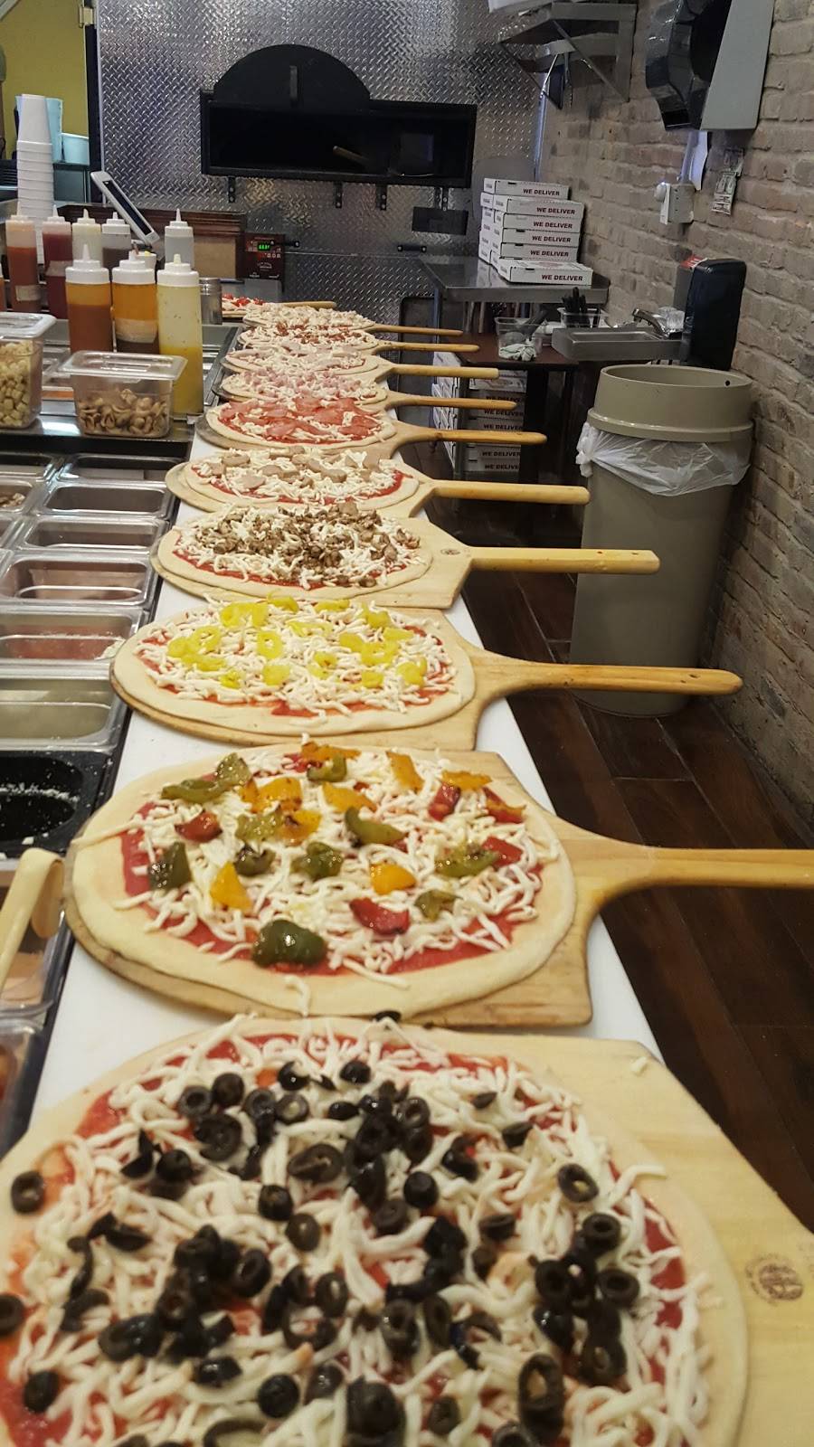 Pizza Whirl | restaurant | 1822 W 25th St, Cleveland, OH 44113, USA | 2162426464 OR +1 216-242-6464