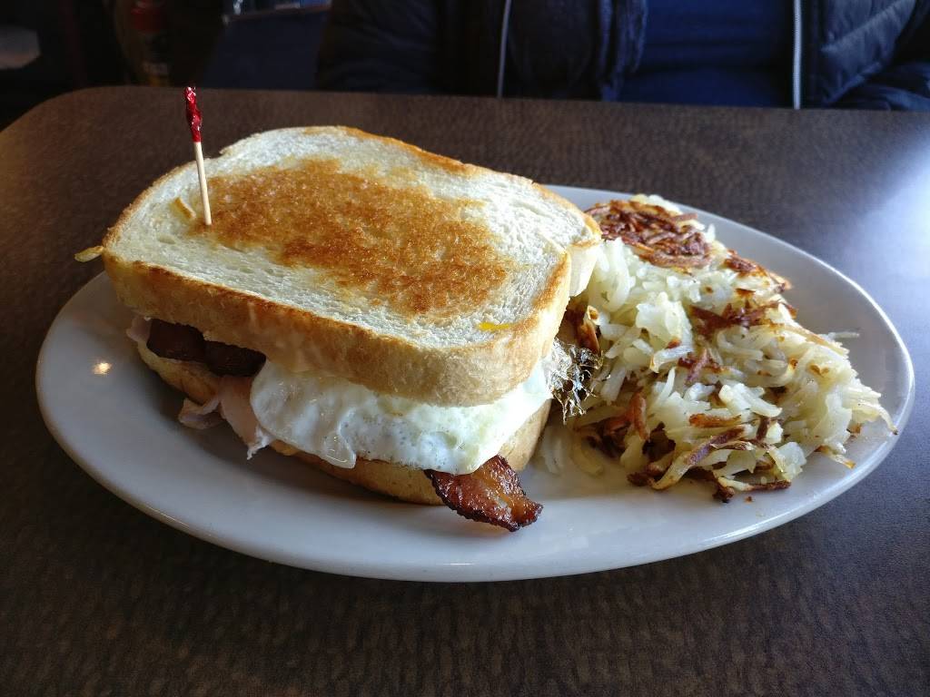 Coco Fairfields | restaurant | 2959 Twelve Mile Rd, Berkley, MI 48072, USA | 2483992626 OR +1 248-399-2626