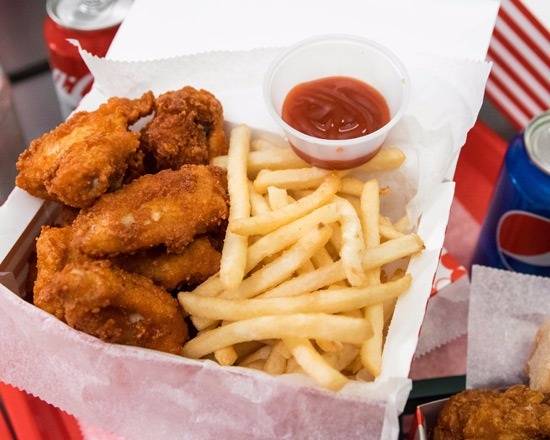 Texas Chicken & Burgers | restaurant | 3960 Kensington Ave, Philadelphia, PA 19124, USA | 2675384130 OR +1 267-538-4130