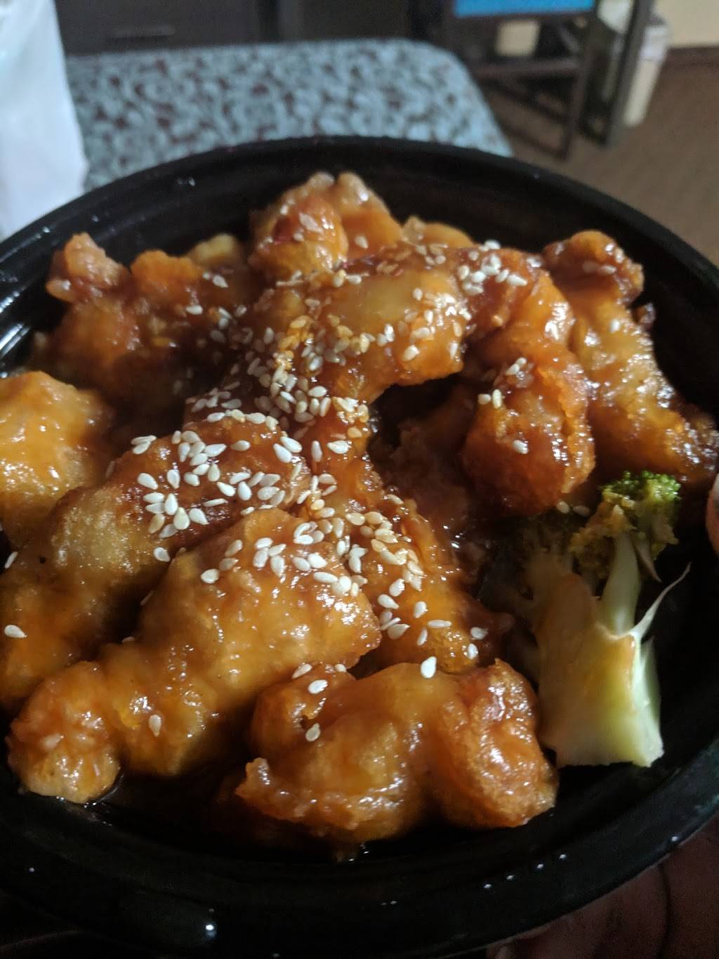 Golden Palace | restaurant | #106, 2100 Riverside Pkwy, Lawrenceville, GA 30043, USA | 7709620616 OR +1 770-962-0616