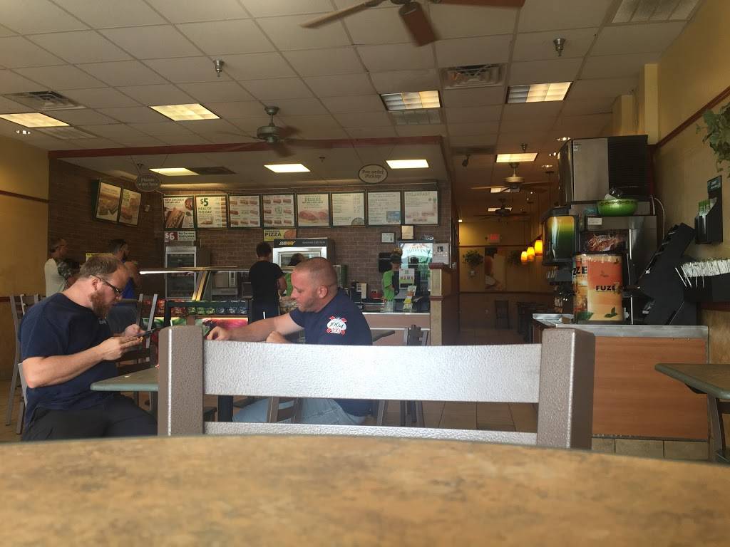 Subway | restaurant | 27680 Bermont Rd, Punta Gorda, FL 33982, USA | 9415052444 OR +1 941-505-2444