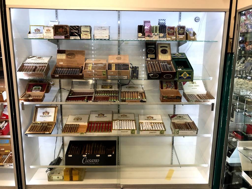 Adjusted Gravity Smoke and Vape | meal takeaway | 115 E Dorset Dr, Dixon, CA 95620, USA | 7076933373 OR +1 707-693-3373